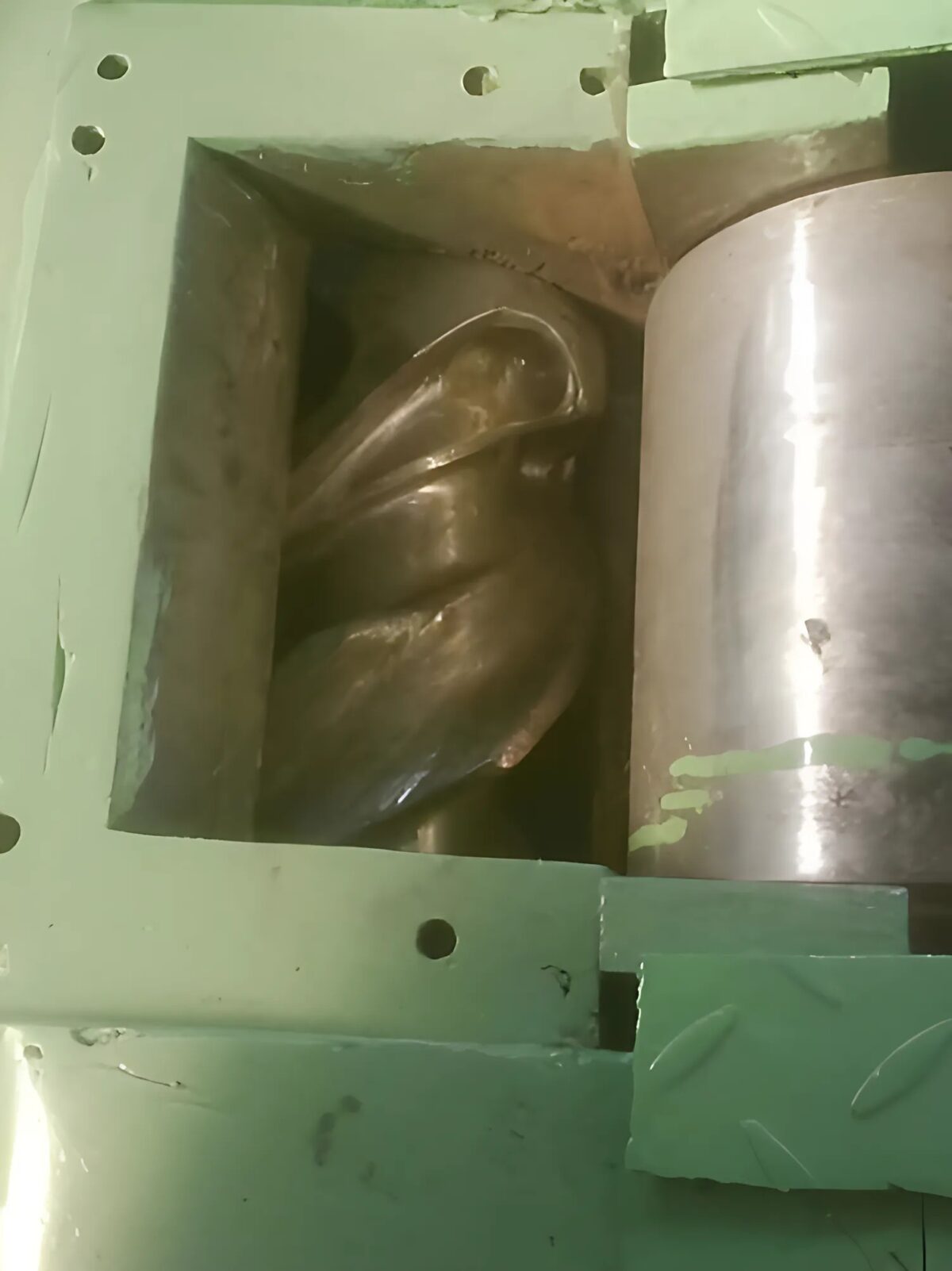 cold feed extrudrer